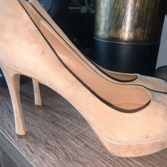 Nude Yves Saint Laurent Heels - Picture 8 of 9